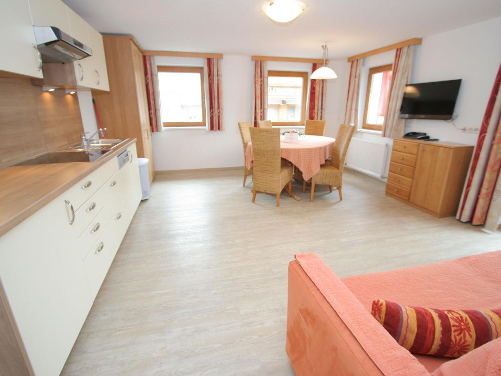Holiday Flat In Uderns Near The Ski Area Buitenkant foto